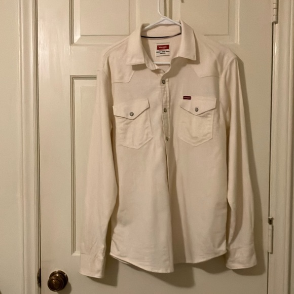 Wrangler White Casual Button Down Shirt - Picture 1 of 6